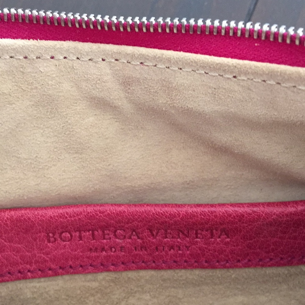Bottega Veneta Hot Pink Suede Shoulder Bag - Picture 2 of 7